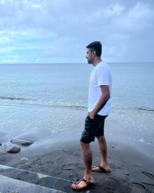 Ravichandran Ashwin Instagram - Liming about in the carribean. #dominica 

Credits: @dilip.tk19 @charlzminz