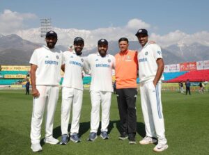 Ravichandran Ashwin Instagram - Some moments cannot be expressed through words even if one is good at it .🤩🤩 Let me try anyways😂😂

@jaspritb1 @rohitsharma45 @royalnavghan & Rahul bhai made all the efforts possible to make this an occasion I would cherish for the rest of my life and that’s something I will be grateful for.

A BIG 🙏 THANK YOU to all the unsung heroes who have kept me going through all the stumbling blocks that I have faced over the years. 

@kamlesh_physio @dilip.tk19 @dayanandagarani & @hariprasadmohan this moment wouldn’t have been possible without these wonderful support crew.