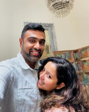 Ravichandran Ashwin Instagram - Home -o- clock 🕰️ #chennairains❤ #hometime