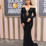 Raya Abirached Instagram - Kicking off the 2023 #AwardSeason with the @goldenglobes 🖤 #styledbyced @cedrichaddad in @zuhairmuradofficial Jewelry as always @bulgari Makeup: @danielcoronadobeauty for @charlottetilburyarabia @charlottetilbury #goldenglobes Photo credits: @gipiii @shutterstocknow Golden Globes