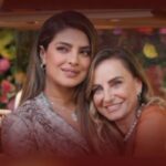 Raya Abirached Instagram - من قلب الحلم... جولة حصرية وخاصة على كواليس تصوير هذا الفيلم الوثائقي مع بريانكا شوبرا ولوسيا سيلفستري #من_قلب_الحلم #MBC2 @rayaofficial @scoopwithraya