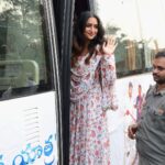 Reba Monica John Instagram - SAMAJAVARAGAMANA- Sarayu, Raakhi bhai aka box office Baalu and team are truly humbled and grateful! ✨🌸 In theatres near you. Don’t miss it 🤗