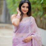 Reba Monica John Instagram - Draped in pink floral magic for SAMAJAVARAGAMANA promotions 💕 Releasing on the 29th June guys! ✨ Styled by @officialanahita Saree: @theantoraofficial Pics: @they_call_me_keshu Hair: @prakash_kasara MU: yours truly #sixyardsofelegance #indianwear #moviepromotion #debutante #tollywoodactress #nervousyetexcited