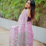 Reba Monica John Instagram - Draped in pink floral magic for SAMAJAVARAGAMANA promotions 💕 Releasing on the 29th June guys! ✨ Styled by @officialanahita Saree: @theantoraofficial Pics: @they_call_me_keshu Hair: @prakash_kasara MU: yours truly #sixyardsofelegance #indianwear #moviepromotion #debutante #tollywoodactress #nervousyetexcited