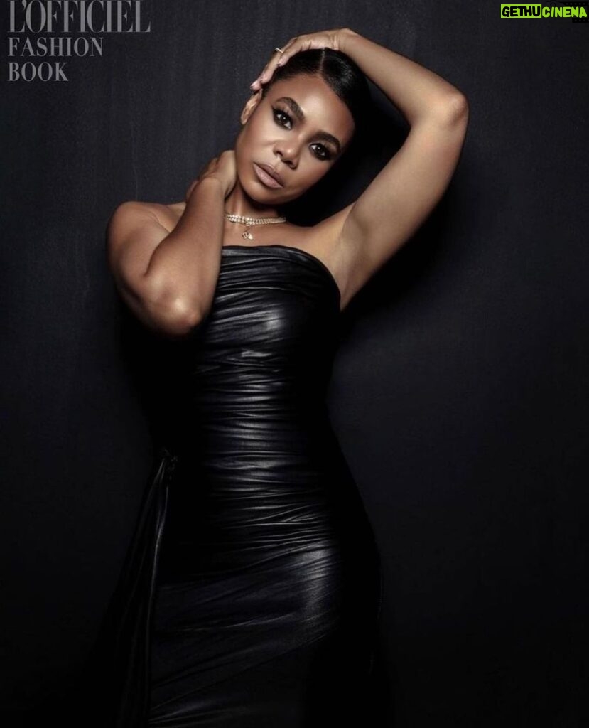 Regina Hall Instagram - @mikeruizone you really are an artist. Had the most fun on this shoot. Thank you @lofficielau Photography, creative direction, production: @mikeruizone editor in chief: @dimitrivorontsov stylist: @scotlouie hair: @shornelll makeup: @lewinadavid photo assistant: @ozzie__g__