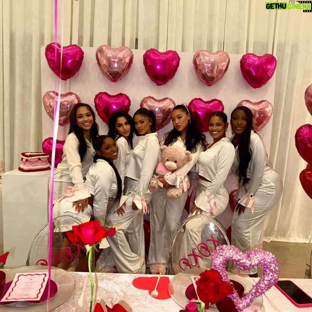 Reginae Carter Instagram - Galentines With My Girls💗 A Time Was Had 🥳