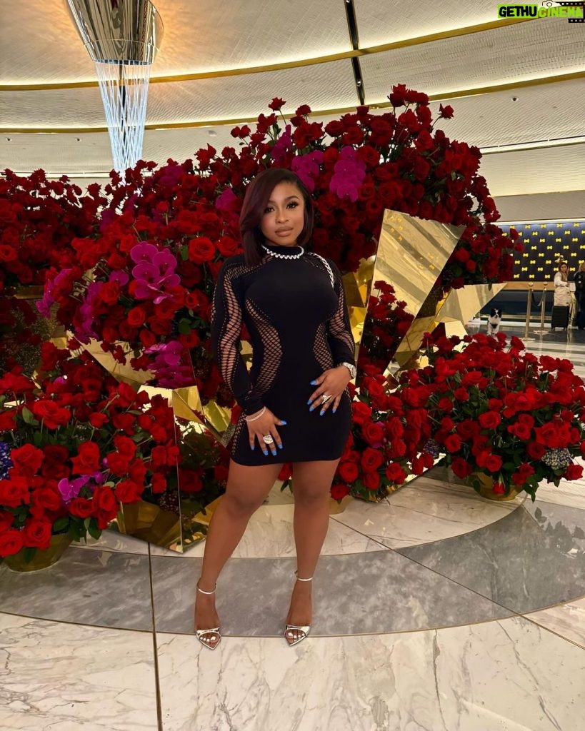 Reginae Carter Instagram - 🌹 Dress @hellobarbie