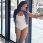 Remy Ma Instagram - Hubby said, “ You look pretty babe. Let me take a couple pics of you” Then he gonna say, “If you post them I want my photo cred”😚 📸 credit: @PapoosePapoose Sidebar: he follows me and the baby around the house filming us; I told him if this turns into a 💰 I want 60%😜- yup 60!💋 #RemyMa #WetOrDry
