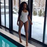 Remy Ma Instagram - Hubby said, “ You look pretty babe. Let me take a couple pics of you” Then he gonna say, “If you post them I want my photo cred”😚 📸 credit: @PapoosePapoose Sidebar: he follows me and the baby around the house filming us; I told him if this turns into a 💰 I want 60%😜- yup 60!💋 #RemyMa #WetOrDry