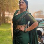 Reshma Pasupuleti Instagram - You could take everything away from me. I will pause. Adjust my crown & go get it again. It’s not on me. It’s within me #disciplined #determined