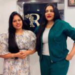 Reshma Pasupuleti Instagram - Ray’s hair studio in Nanganallur Chennai ☎️ 9884886005,7305046005 hair extensions and hair care hair fall control treatment done ✔️ @reshmapasupuleti Singapore Flyer, Singapore
