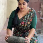 Reshma Pasupuleti Instagram - Your words will either attract a strong mind or offend a weak one 🫰