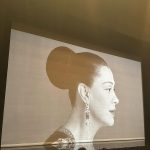 Reynaldo Gianecchini Instagram - Eu vejo tudo de @claudiaraia desde sempre. Acompanho encantado cada passo forte da sua carreira e ainda me tornei amigo de alma. Gosto e admiro e me inspiro no seu comprometimento com o trabalho,com a arte. Ela atua,produz,canta ,dança além de dar os melhores conselhos e indicar os melhores profissionais q vc vai precisar pra tudo.haha😍 Feliz de ver ela brilhar mais uma vez,num momento tão maduro e lindo de sua vida. Tô encantado com tanta beleza e talento em Tarsila. Que time reunido!!!👏👏👏 Parabéns a todos envolvidos e em especial pra protagonista que tá um deslumbre!! @jarbashomemdemello 👏👏👏 @zepossi 👏👏👏 @tarsilaabrasileira Teatro Santander