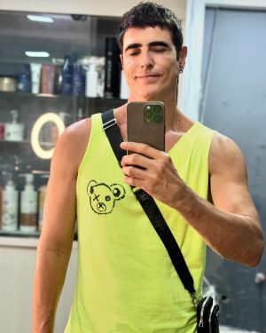 Reynaldo Gianecchini Instagram - Olha ele de novo!🐻❤️
@glowshine
