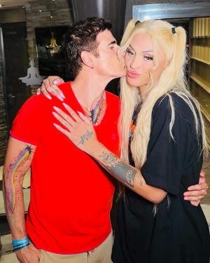 Reynaldo Gianecchini Instagram - Ela bota pra lenhar!
Danada!
👏❤️🌈
@pabllovittar
@promoacaooficial