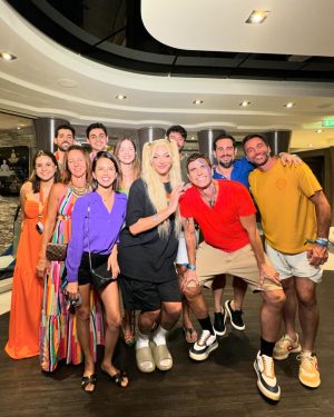 Reynaldo Gianecchini Instagram - Ela bota pra lenhar!
Danada!
👏❤️🌈
@pabllovittar
@promoacaooficial