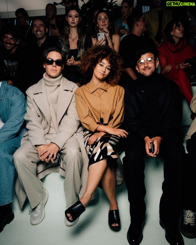 Riadh Belaïche Instagram - Steve Jobs c’est moi ? 👀 Milan fashion week 🇮🇹🍝 collaboration commerciale. @boss #BeYourOwnBOSS #BOSSMilanShow #BOSSBottled Milano, Italy