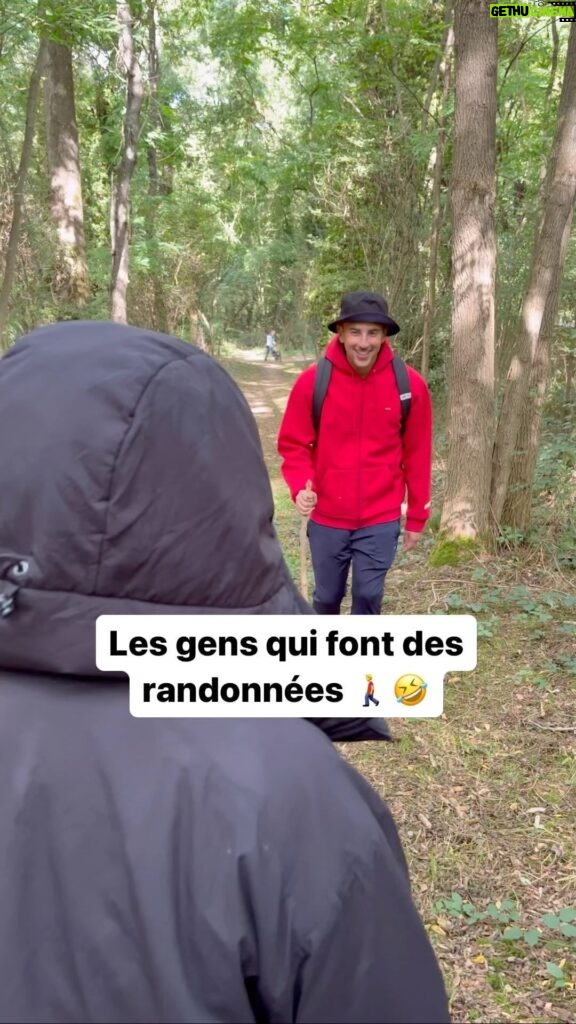 Riadh Belaïche Instagram - Ils sont vraiment sympa 🤣🚶‍♂️ Credit : @dauduhh