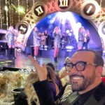 Ricardo Margaleff Instagram - Cerrando un año lleno de retos y proyectos que me dejan satisfacción, felicidad y plenitud. Hoy celebrando con todos ustedes #Bienvenido2023 #RicardoMargaleff #Margaleff #Actor #conductor #Humon año rista #RicardoMargaleff #Margaleff #Actor #conductor #Humon año rista #quieneslamascara #Huacal #bunch Mexico City, Mexico