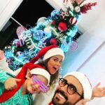 Ricardo Margaleff Instagram - Esta navidad, sin duda será llena de magia y luz !! Gracias a mis queridas amigas de @miarbolitodenavidad.mx por decorar mi hogar con tanto amor. #Navidad #arboldenavidad #december #Familia Mexico City, Mexico