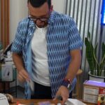 Ricardo Margaleff Instagram - la maraña de cables se acabó Buscando cómo hacerles la vida más fácil, probé un organizador de cables, ideales para que no se te crucen los cables, queriendo que se vean bien. #margaleff #ricardomargaleff #compritas #elchopíngdelmarga #compulshoppers #shopping #shoppingday #shoppingtime #ShoppingOnline #Amazon