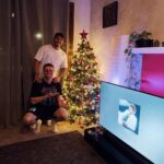 Riccardo Dose Instagram – Anche @danieldaddetta è stato convertito al Natale.🎄 

Tagga una persona che odia questa festività. Lapponia, Finlandia