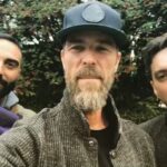 Richard Harmon Instagram - Today is #SpiritDay!@jrbourne1111, @leemajdoub and I stand with LGBTQ youth against bullying. @cw_the100