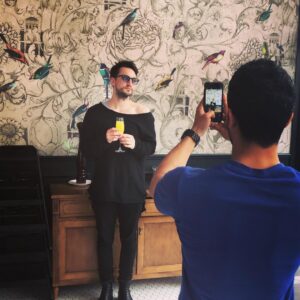 Richard Harmon Instagram - You can’t Instagram bird walls like we do. I am the only bird of Instagram. #birdsofinstagram #venusandthemimosa
