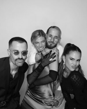 Ricky Montaner Instagram - Se casaron unos amigos del corazón. Los amamos. 🤍🤍♾️