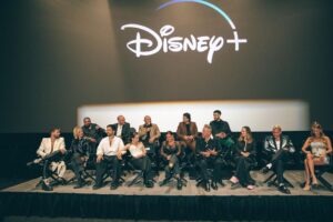 Ricky Montaner Instagram - Así vivimos la premier de @losmontaner x @disneyplus … qué locura que esto sea una realidad. Amo mi familia.  Ya lo vieron??