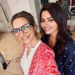 Ridheema Tiwari Instagram - Cuteness overload on set 🙈😊😊😊😊 Bringing Sunshine, creativity ,talent, good Vibe and lots of love ❤️ Team @pinetreepictures thank you for bringing all of us together for this 🙏🏼 @gautampinetree let’s do this more 😊 @hitentejwani @ashishkaulactor @shwetakawaatra @jaskaransinghgandhi thank you for dropping by 💋💋💋 #mcxipf #mcx #workmode #onset #pinetreepictures #adshoot #ad #bts Future Studio