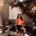 Ridheema Tiwari Instagram - Just Soooo Boujee 🔆🔆🔆 Wearing : @howwhenwearclothing Chilling @axolounge #luxury #lifestyle #mediterraneanfood #indianactress #ridhiematiwari #lastnightsdinner #midweekmadness