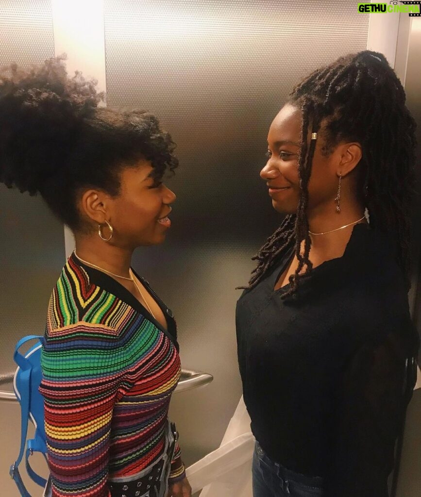 Riele Downs Instagram - trying to see if i’m as tall as @reiyadowns... not quite there (yet) 🤓 #nationalsiblingday ♥️