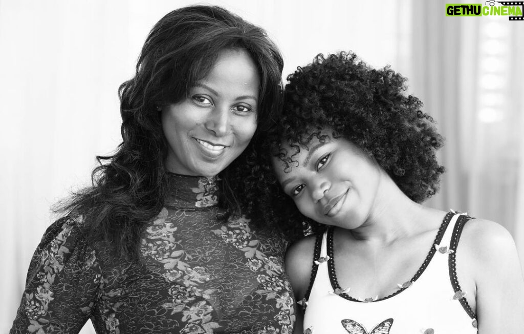 Riele Downs Instagram - in honor of mother’s day and my mom’s birthday, a lil throwback to one of our first commercials ~ lol love you, mama 👸🏾 your wonderful qualities are unbounded & i’m eternally grateful to be your kid ~ happy (belated) birthday and mother’s day 💐 #getitfrommymama 👯‍♀️♥️😁