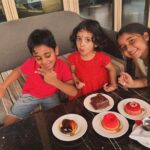 Rimi Tomy Instagram - My kutties ❤️❤️❤️❤️there is no joy,no love,no feeling better than this❤️❤️❤️🥰🥰😘😘😘😘🧿🧿🧿🧿 Swipe left #more pics @reenutomy @actressmuktha @kanmanikiara @rinkutomy