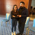 Rimi Tomy Instagram - Caption ഒന്നും കിട്ടണിലാ 😃😎🤔🤔🤔 ലാലേട്ടാ 🥰😍😍 ഇ വിളിയിൽ എല്ലാം ഉണ്ട് 🙏🥰നമ്മുടെ സ്വന്തം ലാലേട്ടൻ MOLLYWOOD MAGIC VENUE STADIUM 974-DOHA 7 pm Doha#show #musician #music #movie #rehersal time#producers association show today 7 pm @nineone_events @qatar 🎬 pic @m.s.nadirshah