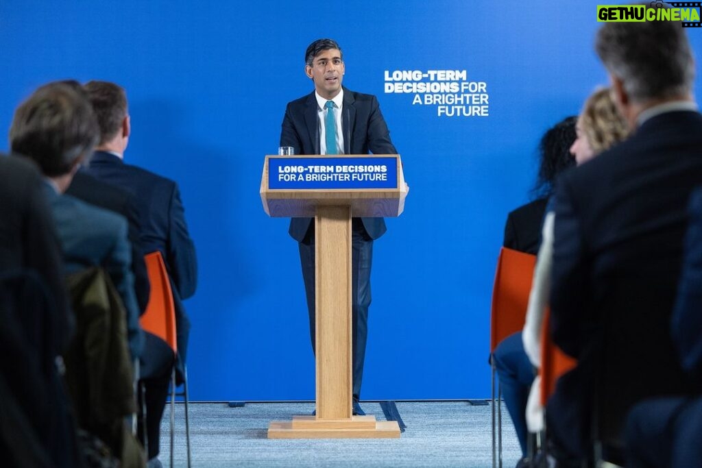 Rishi Sunak Instagram - I want to offer a fundamentally different approach to grow the economy. One that believes that as we move on from the twin shocks of Covid and the energy price spike, we must: ➡ Reduce debt ➡ Cut tax and reward work ➡ Build domestic, sustainable energy ➡ Back British businesses ➡ Deliver a world-class education These are the right long-term decisions to build a brighter future for our children. That’s what this government is about, and that’s what we’re going to do.
