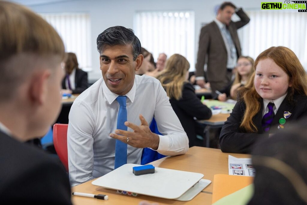 Rishi Sunak Instagram - The young people I met in Boston today are in no doubt about the dangers of smoking. We have a chance to cut cancer deaths by a quarter and ease huge pressures on the NHS. By creating a smokefree generation we'll give our children a brighter future. Boston, Lincolnshire