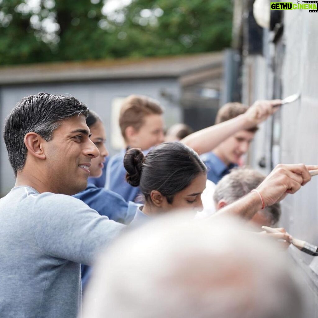 Rishi Sunak Instagram - Pots, plants, paints and politics in Dartford and Sidcup today with local MPs Gareth Johnson and @louiefrenchbexley. Really enjoyed lending a hand and chatting with volunteers in the community. There’s a lot of noise in Westminster, but people I meet are pleased the @conservatives are focused on their priorities - and I’m working hard to do right by them. Dartford, Kent, United Kingdom