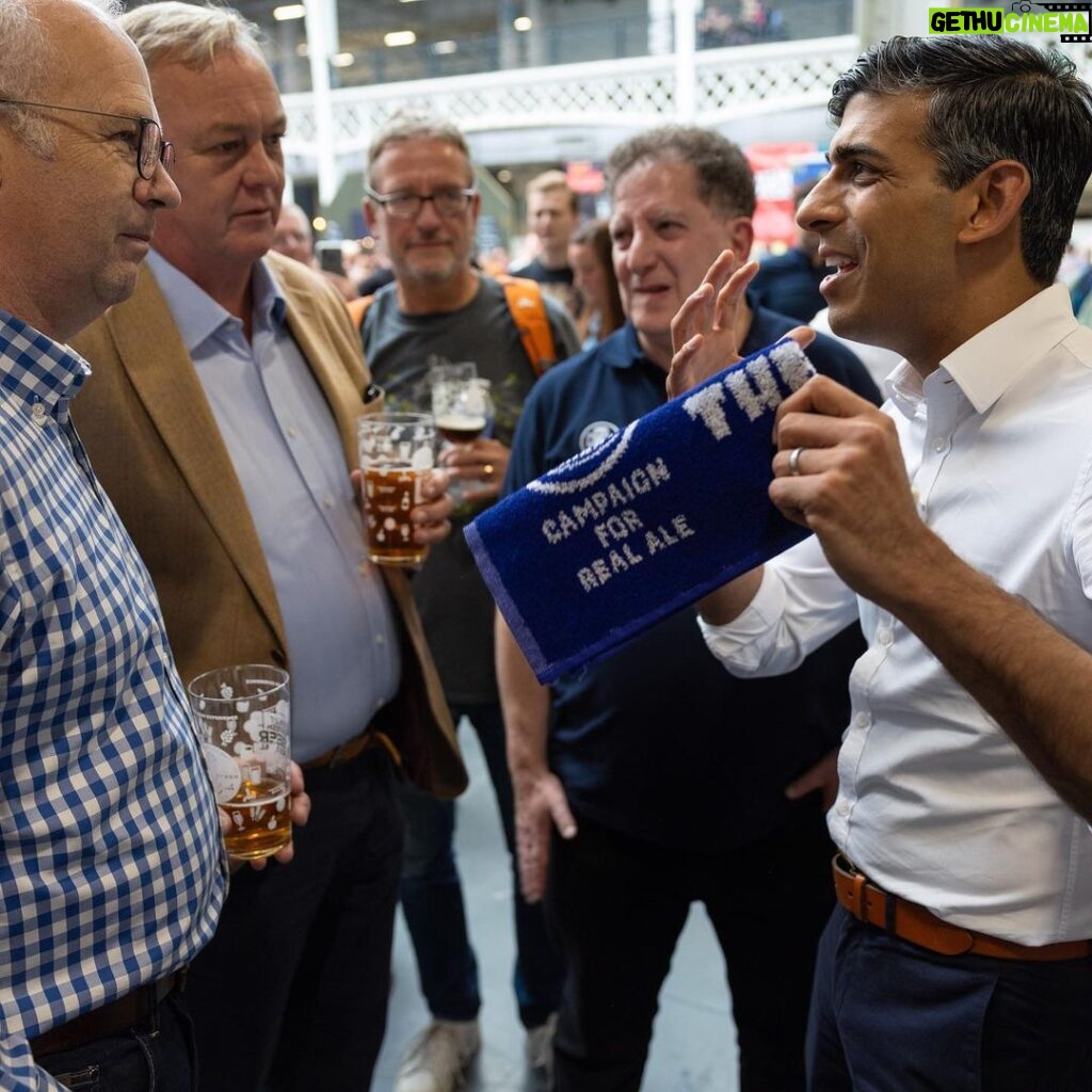 Rishi Sunak Instagram - Cheers! Now the UK is an independent nation, we're able to simplify the alcohol duty system. So that's exactly what I’ve done. This will protect the price of your pint at the pub and support British businesses. I was out at the Great British Beer Festival today to spread the good news 🇬🇧