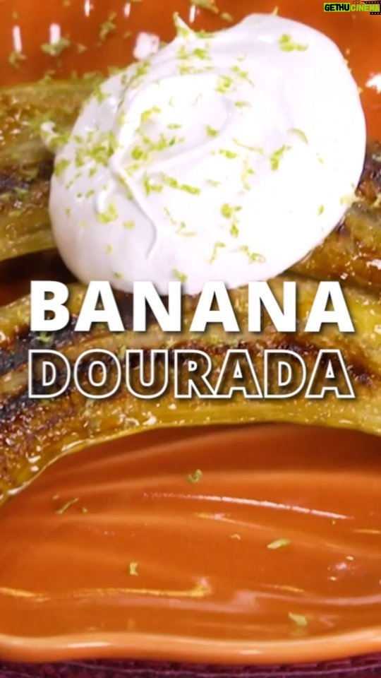 Rita Lobo Instagram - Tem banana na fruteira? Então, pega essa sugestão! Ah, receita do merengue, que é fácil, fácil de fazer, tá lá no Panelinha. Mas Rita, pra que a casca? Pra banana não ressecar, mesmo usando pouca manteiga. Se quiser, pode tirar antes de servir. Eu gosto mais de servir com, mas não é pra comer! 🤪 O Cozinha Prática vai ao ar no @gnt! #ReceitaPanelinha #RitaLobo #ComidaDeVerdade #ReceitaPratica