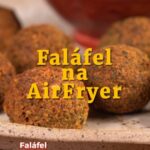 Rita Lobo Instagram – RECEITA: FALÁFEL NA AIRFRYER 😋

Essa receita é um golaço: faláfel na AirFryer! Então já marca na legenda o @ de quem curte esse bolinho de grão-de-bico incrivelmente saboroso. E nesta versão que não precisa de óleo para fritar, é mais prático e não faz bagunça na cozinha. 

Sirva como petisco, como prato principal ou até no recheio do sanduba! Fala se não é mega versátil?

No Panelinha.com.br você encontra várias ideias pra aproveitar o sabor do faláfel e muitas outras receitas de AirFryer! Só vem!

#ElectroluxPorRitaLobo
#ReceitaPanelinha
#RitaLobo
#ComidaDeVerdade
#ReceitaPratica