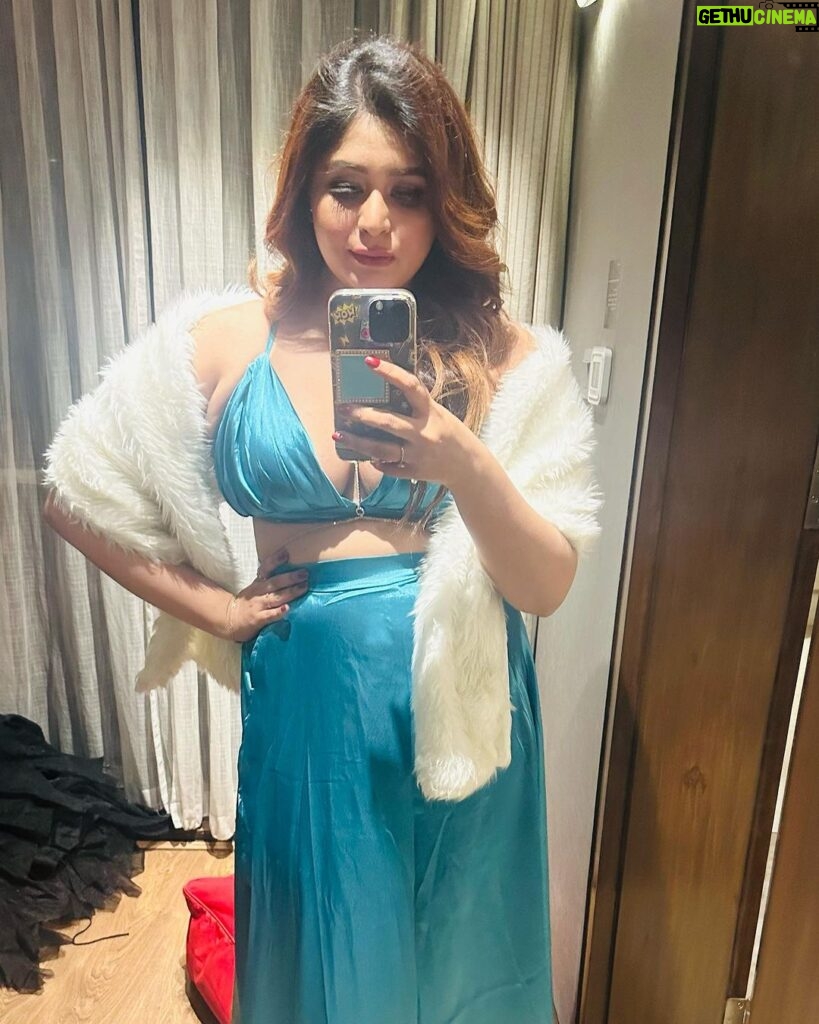 Ritabhari Chakraborty Instagram - 2023 - what a YEAR! Picture 1 - Outfit check during next year’s calendar shoot. 2. IPL madness with Juhi ma’am. Roaring for KKR! 3. Birthday platter :) 4. My obsession with Beverly Hills selfies! 5. Fatafati won hearts days after days and the love you all gave to our film! Gratitude ❤️ 6. My two pillars @chitrangadasatarupa and @sambitc played monkey holi with me at our Mumbai residence. 🫢🫢 7. My dream of having a date in Urban Lights at LACMA (LA) came true 😍 8. Nandini created waves and held the torch against female infanticide high up. 9. Burning man! @burningman (enough said) 10. My school friend, sister, my girl for 18 years got married 🥹 @shraddhamahawar So many more amazing things happened! Some can be shared. Some cannot be shared. I can just say this year was unlike any! 2023 i will remember you…