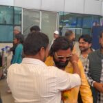 Ritu Singh Instagram - दिल से धन्यवाद भैया आज मुंबई आते ही आप सब का प्यार मिला मैं बहुत खुश नसीब हूँ कि आप जैसे मेरे पास बड़े भाई है ❤️😘🙏🏻🙏🏻 @ritu9170