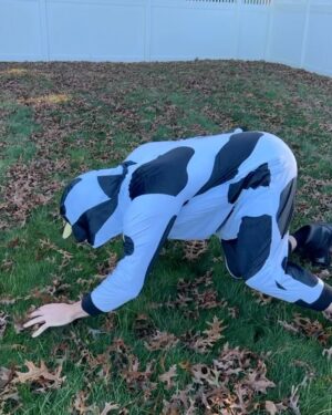 Rob Gronkowski Instagram - Had to recreate my legendary GronCOWski Halloween costume from 18 years ago🐮!!! MOO HAPPY HALLOWEEN!!!