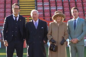Rob McElhenney Instagram - Season 6 of The Crown is gonna be 🔥