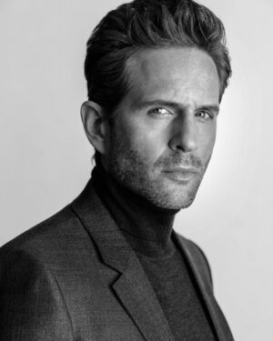 Rob McElhenney Instagram - That’s a 47 star man right there ⭐️ 

Happy Birthday @glennhowerton