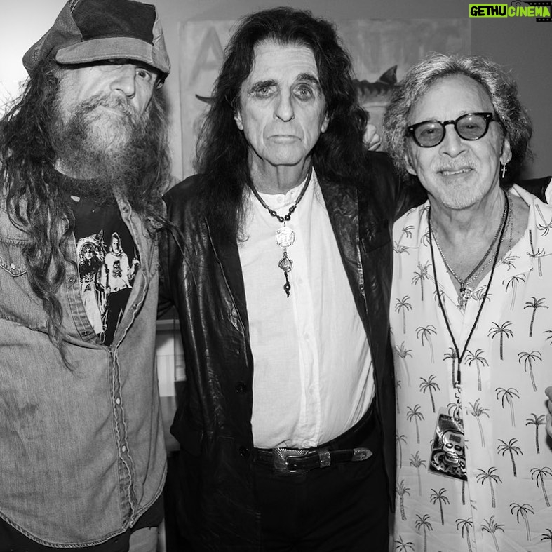 Rob Zombie Instagram - A couple rock legends hanging with me in the Zombie dressing room at Jones Beach. #robzombie #alicecooper #petercriss