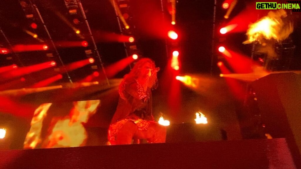 Rob Zombie Instagram - Tonight in SCRANTON , PA ! 🔥 The freakshow rolls in! 🔥#robzombie #freaksonparadetour