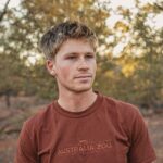 Robert Clarence Irwin Instagram – Best caption wins for what I am contemplating here 😂
While you decide on your caption – head up to the link in my bio to buy this shirt and support animal conservation 😉